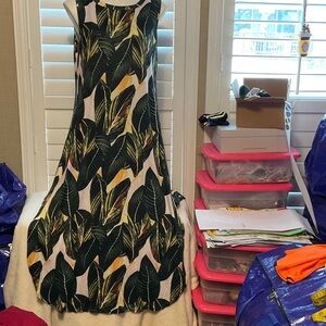 Leaf Pattern Sleeveless Maxi Dress